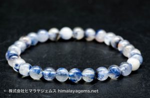 デュモルチェライトインクォーツ